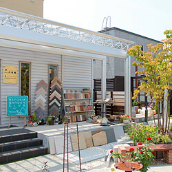 株式会社六光園