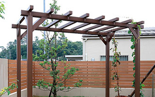 エバーエコウッド/トレメッシュパーゴラ