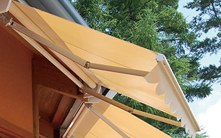 サングランドオーニング